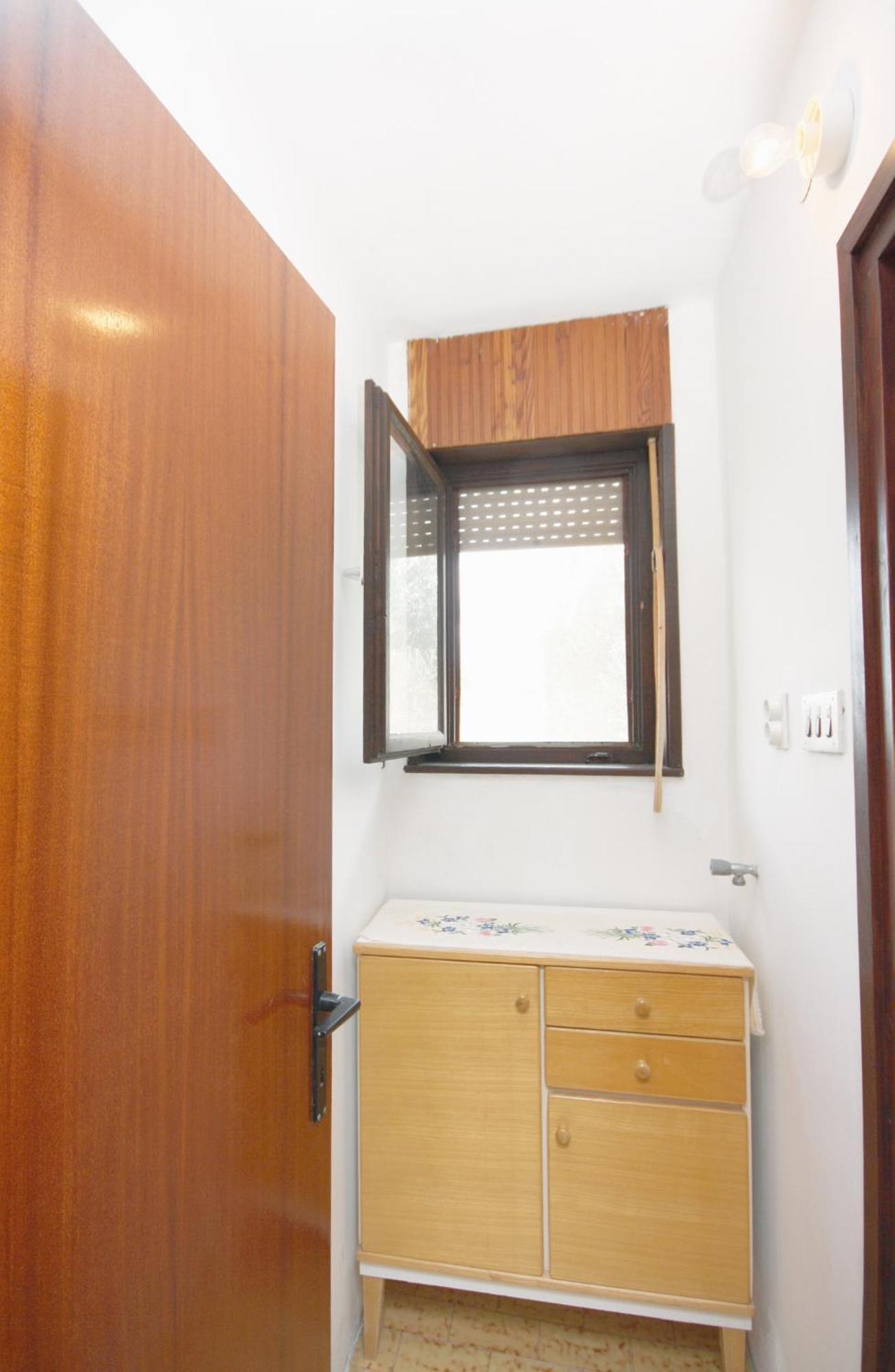 Apartments With A Parking Space Murter - 5103 Betina  Room photo